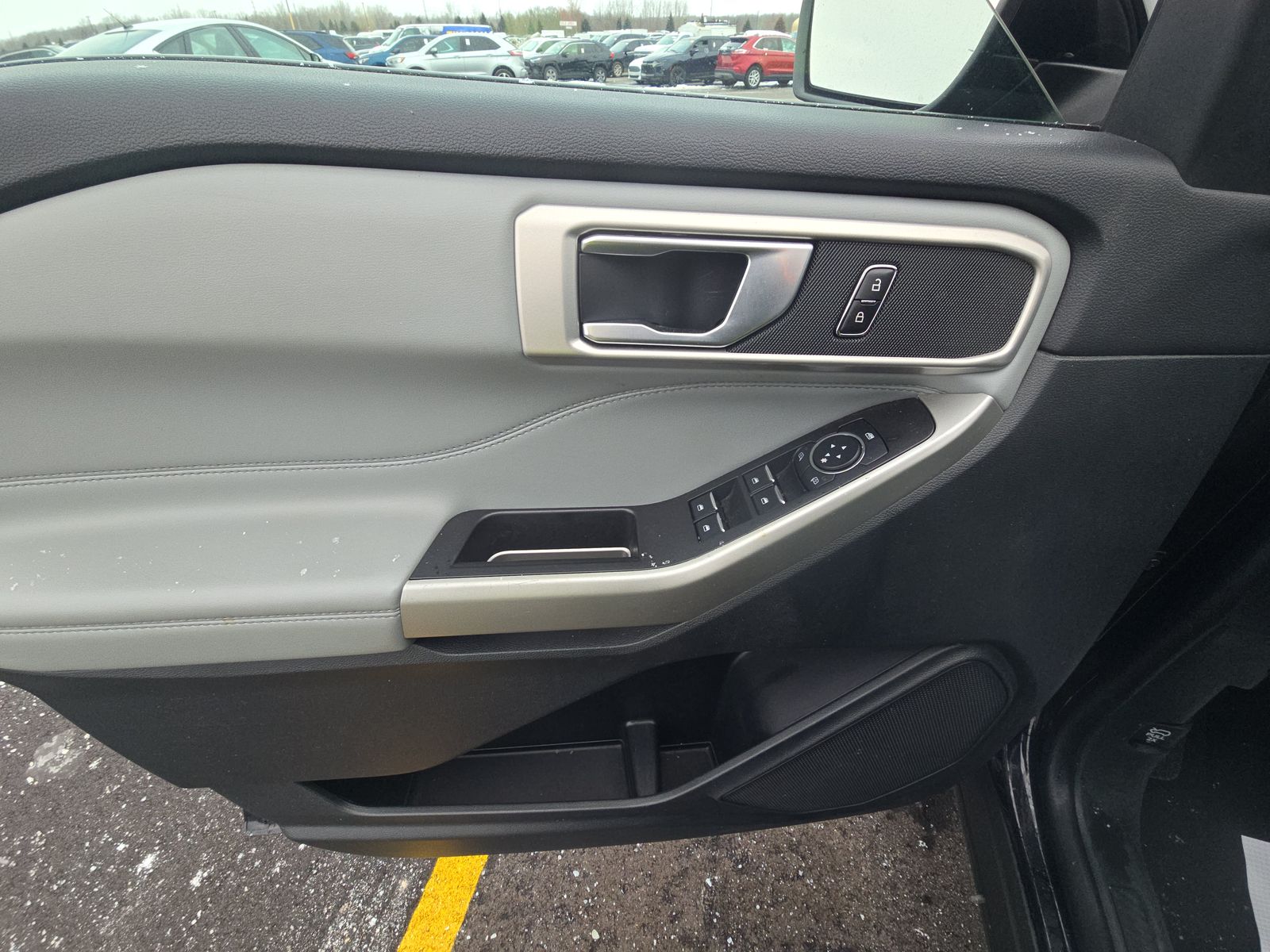 2023 Ford Explorer XLT AWD