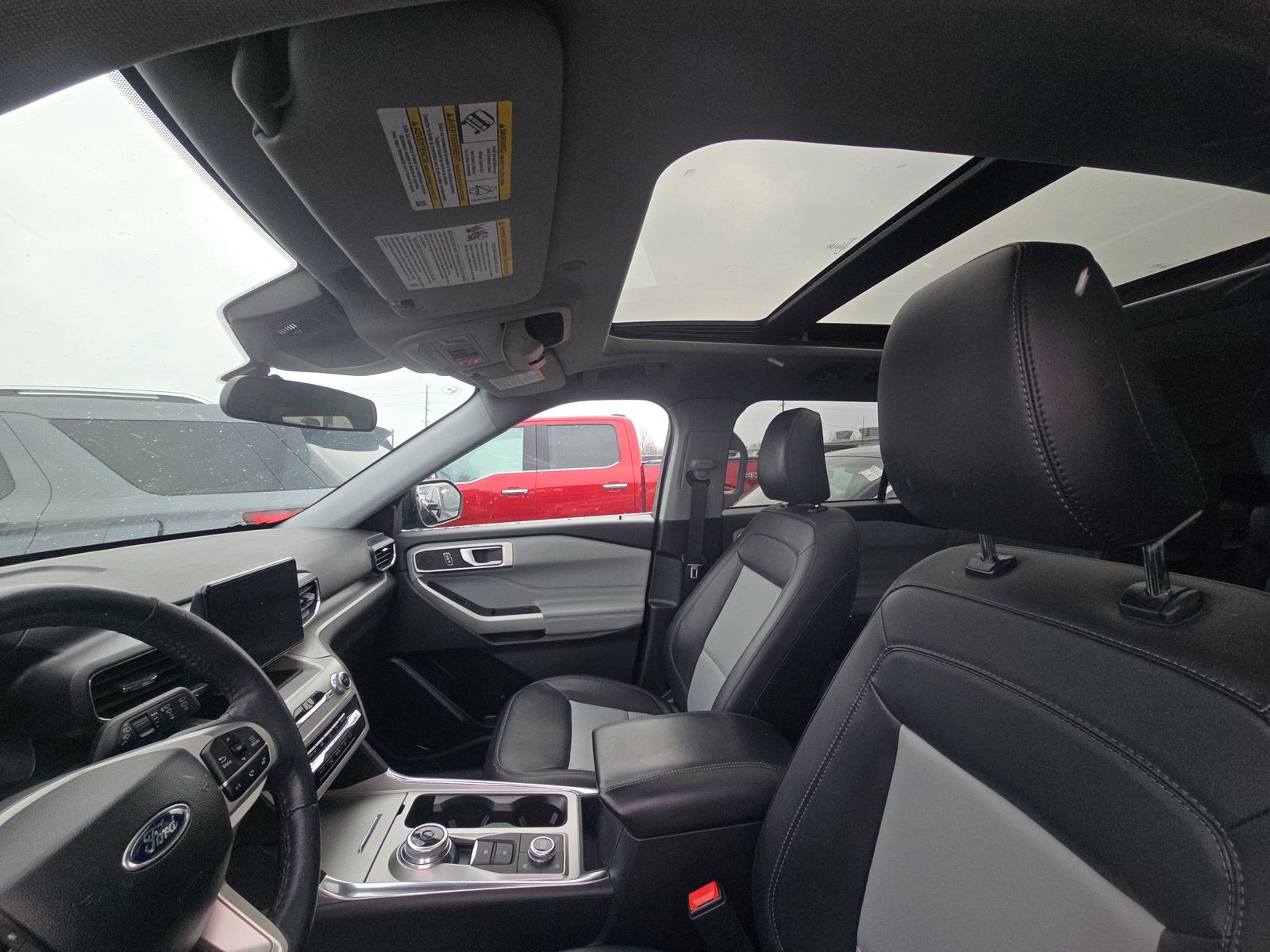 2023 Ford Explorer XLT AWD