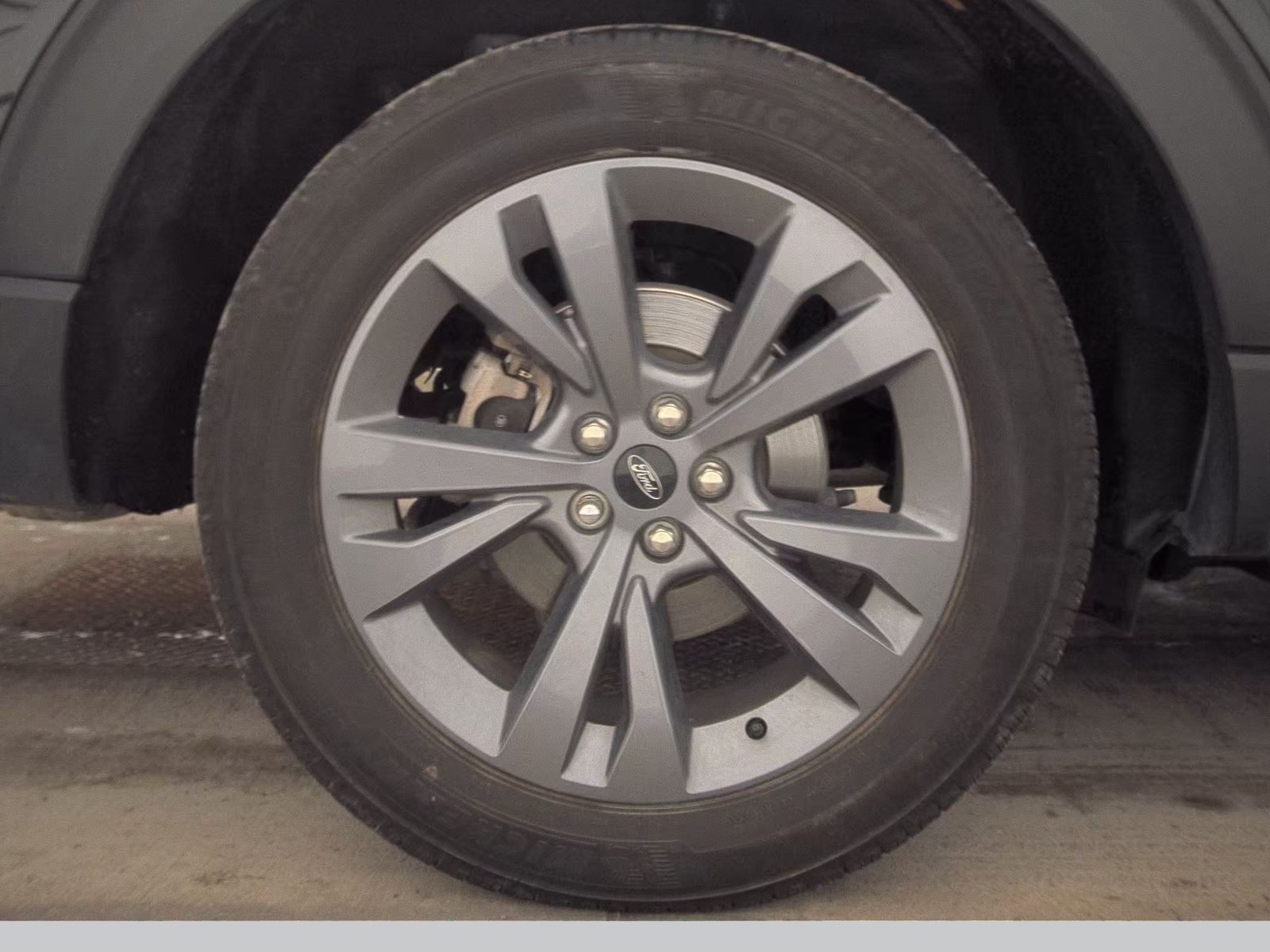 2023 Ford Explorer XLT AWD