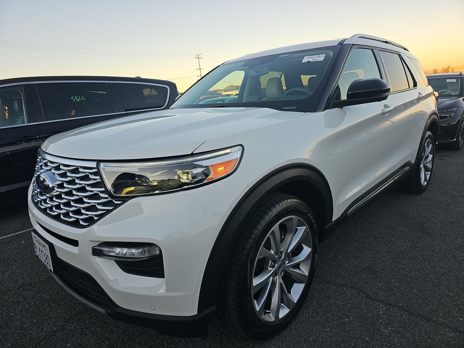 2023 Ford Explorer Platinum AWD