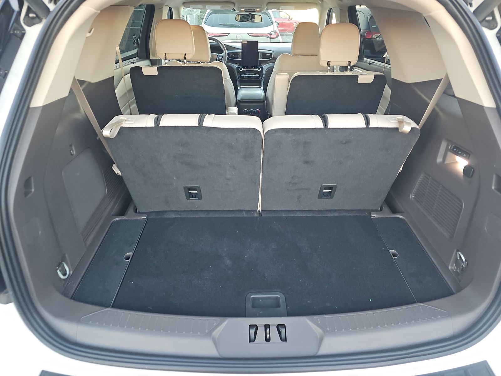 2023 Ford Explorer Platinum AWD