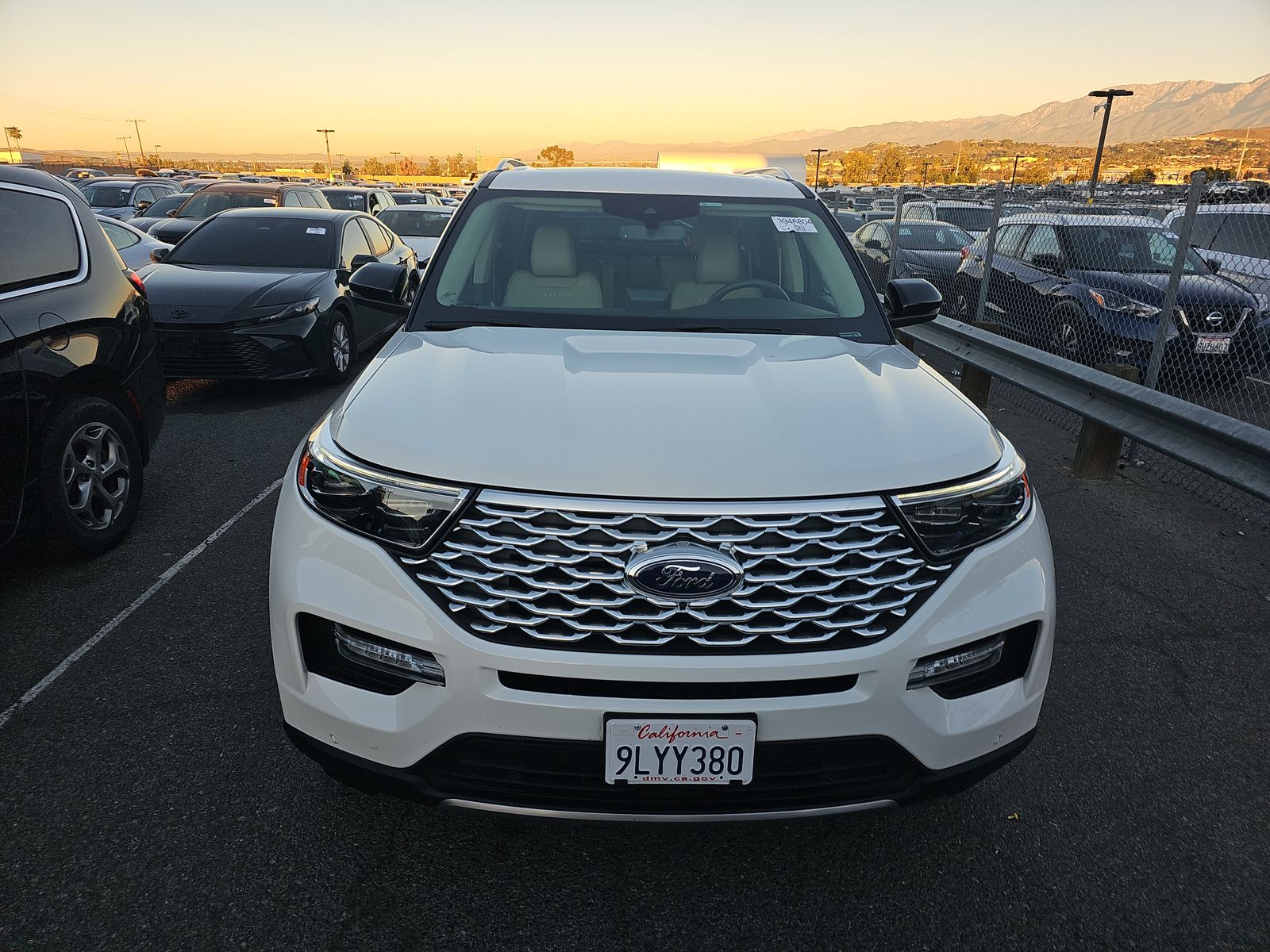 2023 Ford Explorer Platinum AWD