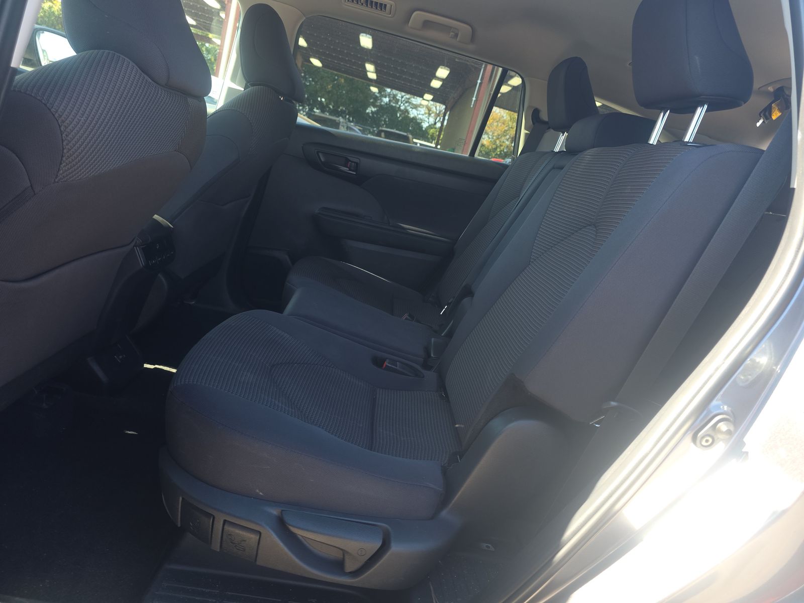 2024 Toyota Highlander LE AWD