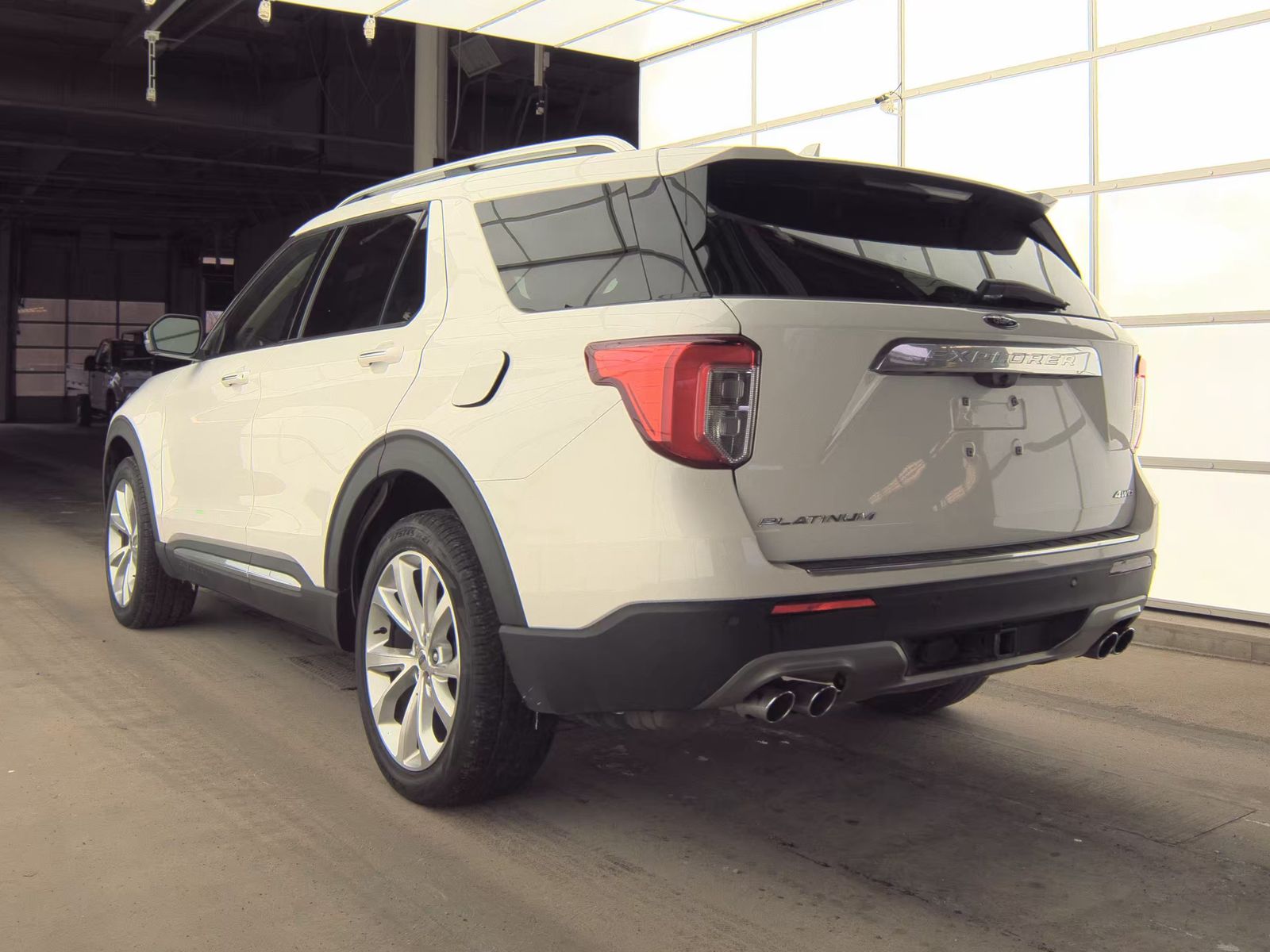 2022 Ford Explorer Platinum AWD