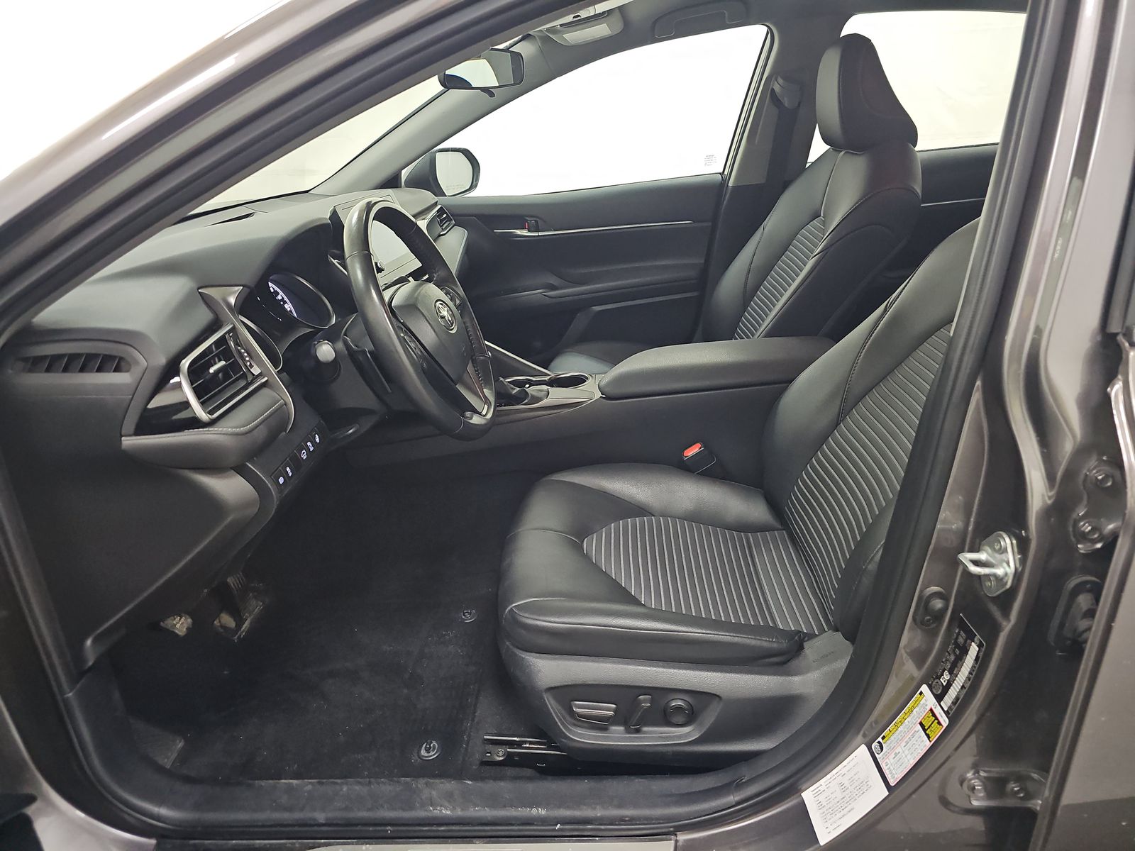 2024 Toyota Camry SE FWD