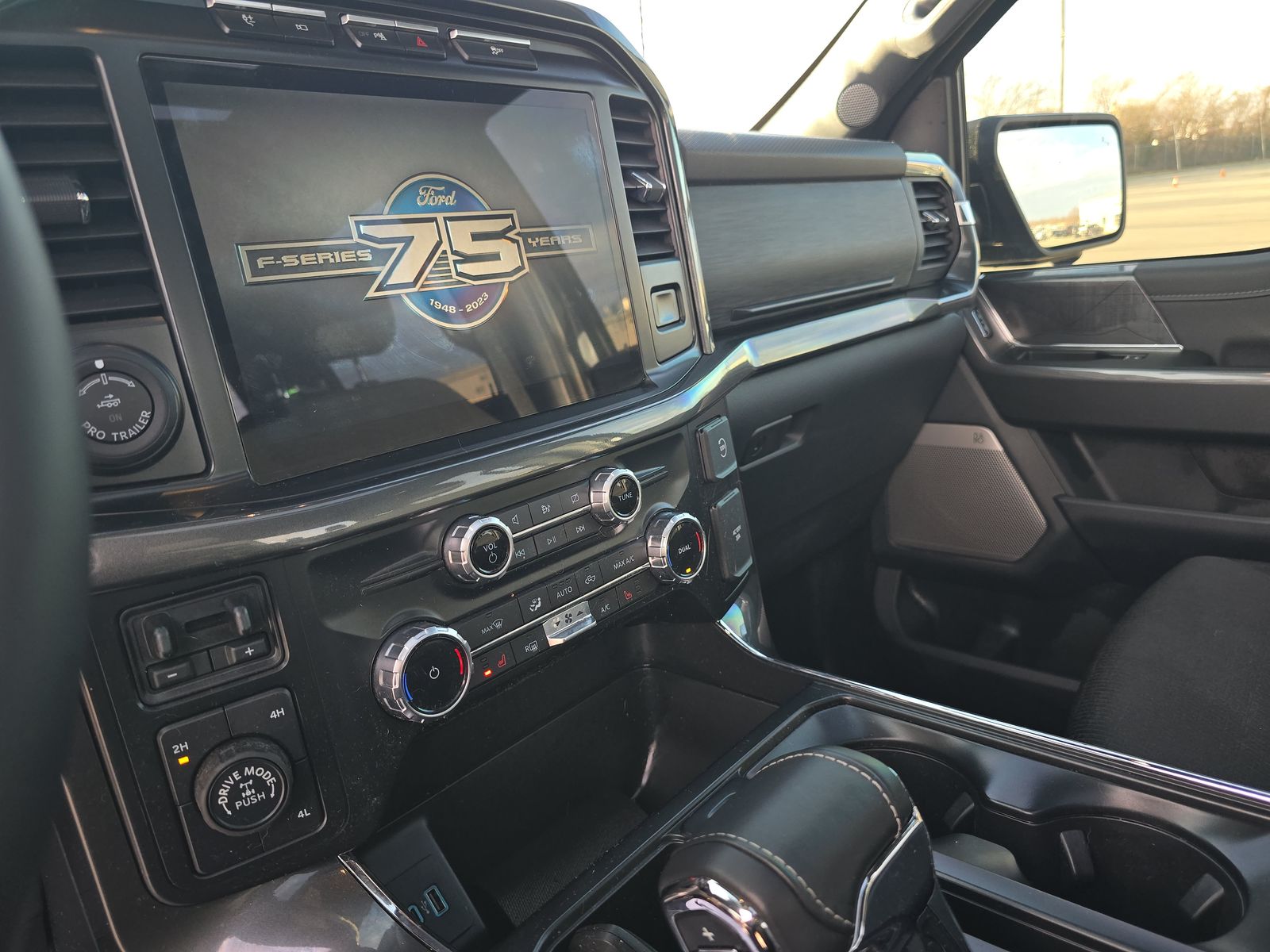 2023 Ford F-150 Hybrid XLT AWD