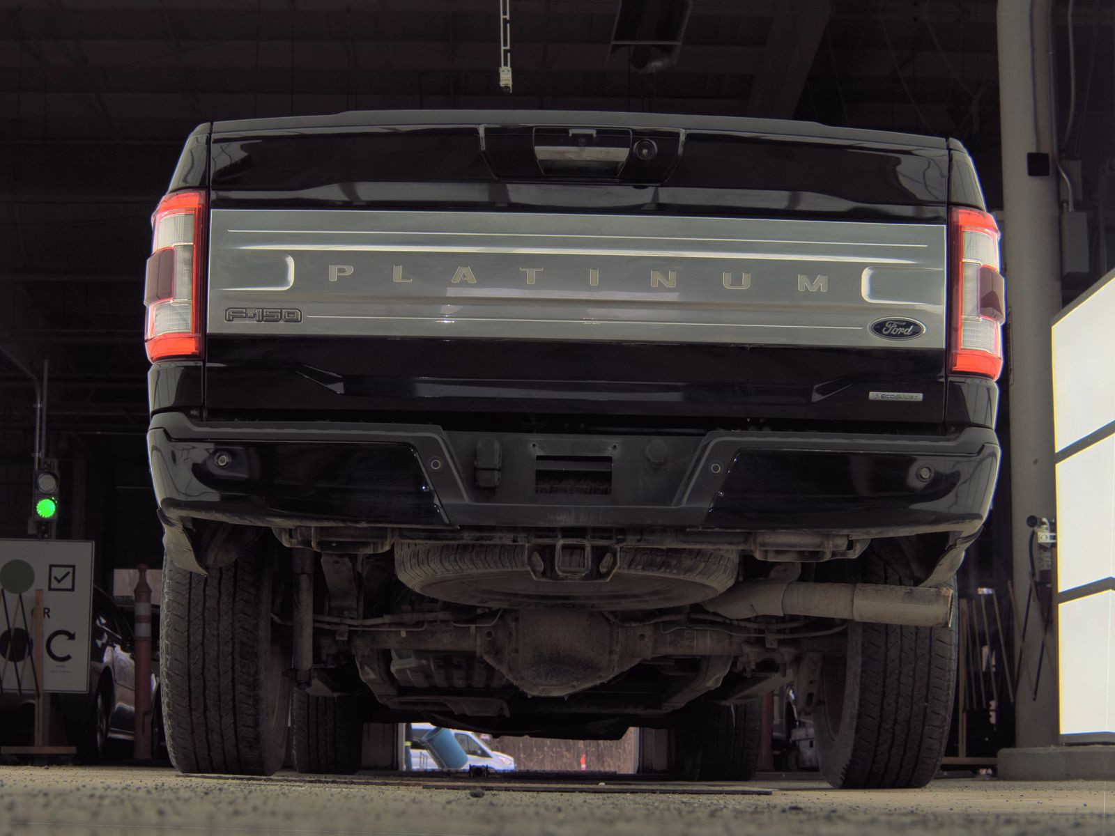 2022 Ford F-150 Platinum AWD