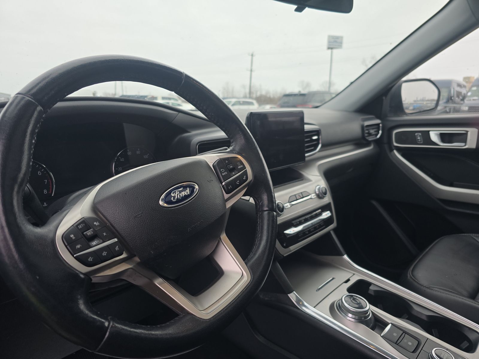 2022 Ford Explorer XLT AWD