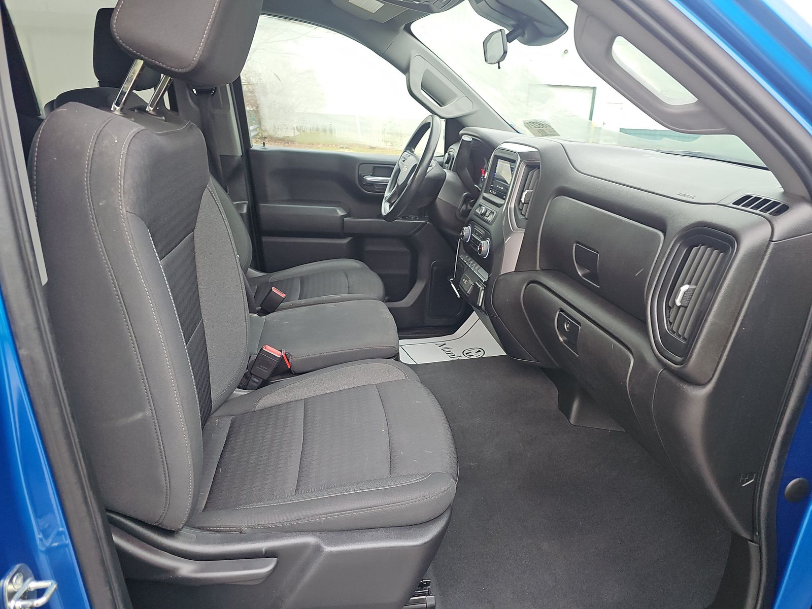 2022 Chevrolet Silverado 1500 Custom AWD