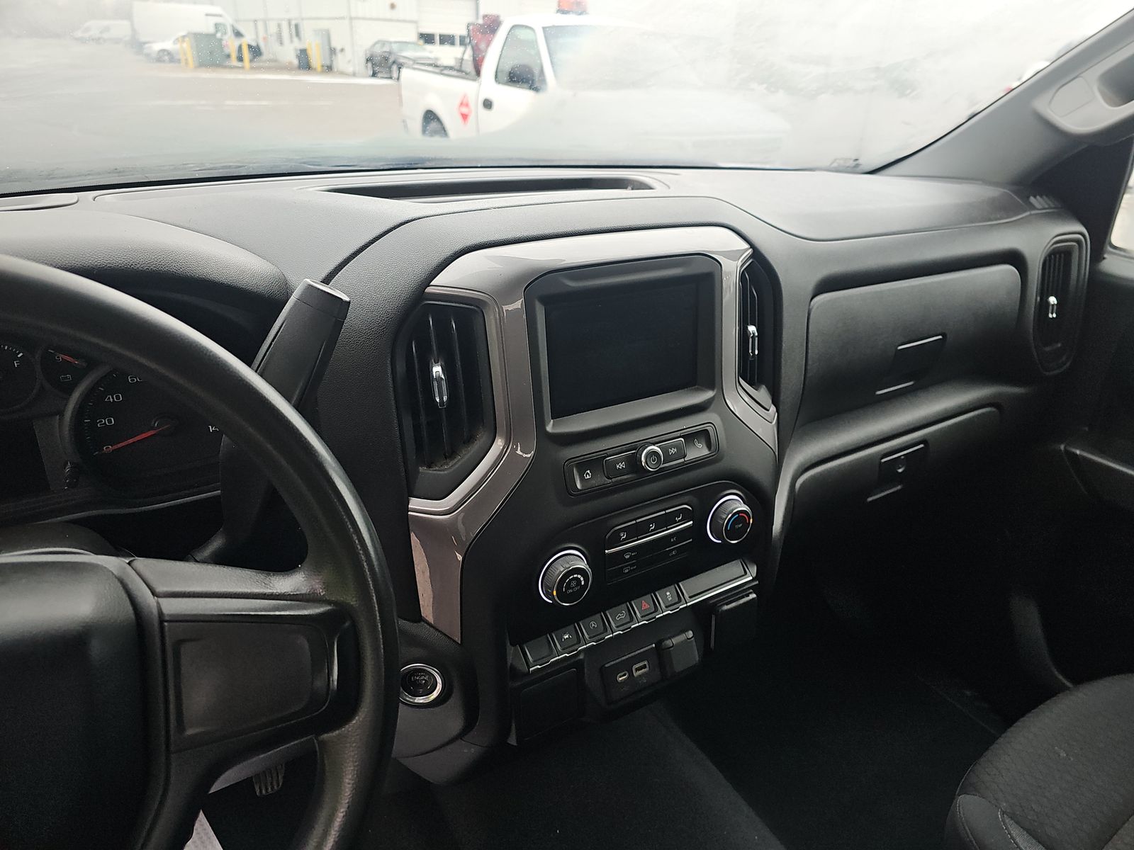 2022 Chevrolet Silverado 1500 Custom AWD