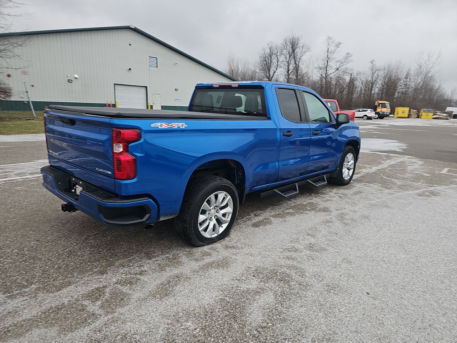 2022 Chevrolet Silverado 1500 Custom AWD