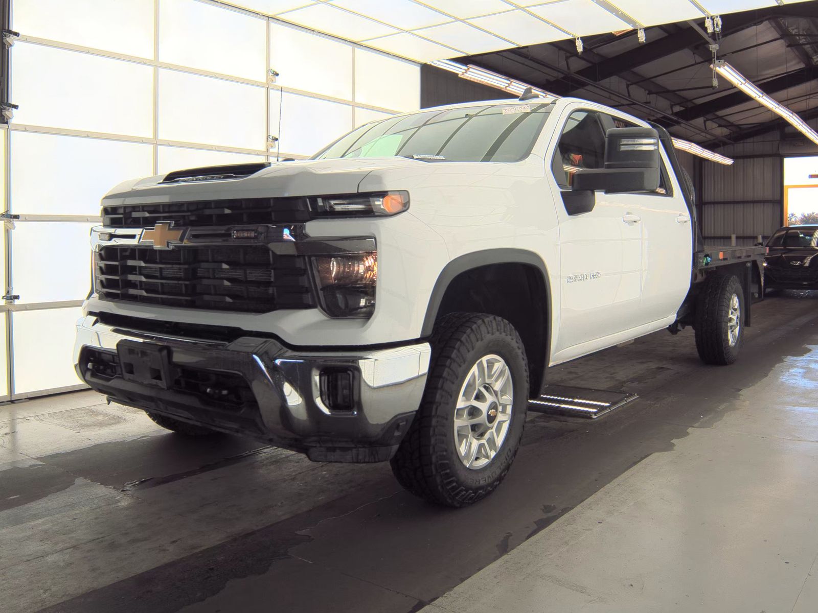 2024 CHEVY SILVERADO 2500 LT DIESEL WHITE FLATBED SINGLE