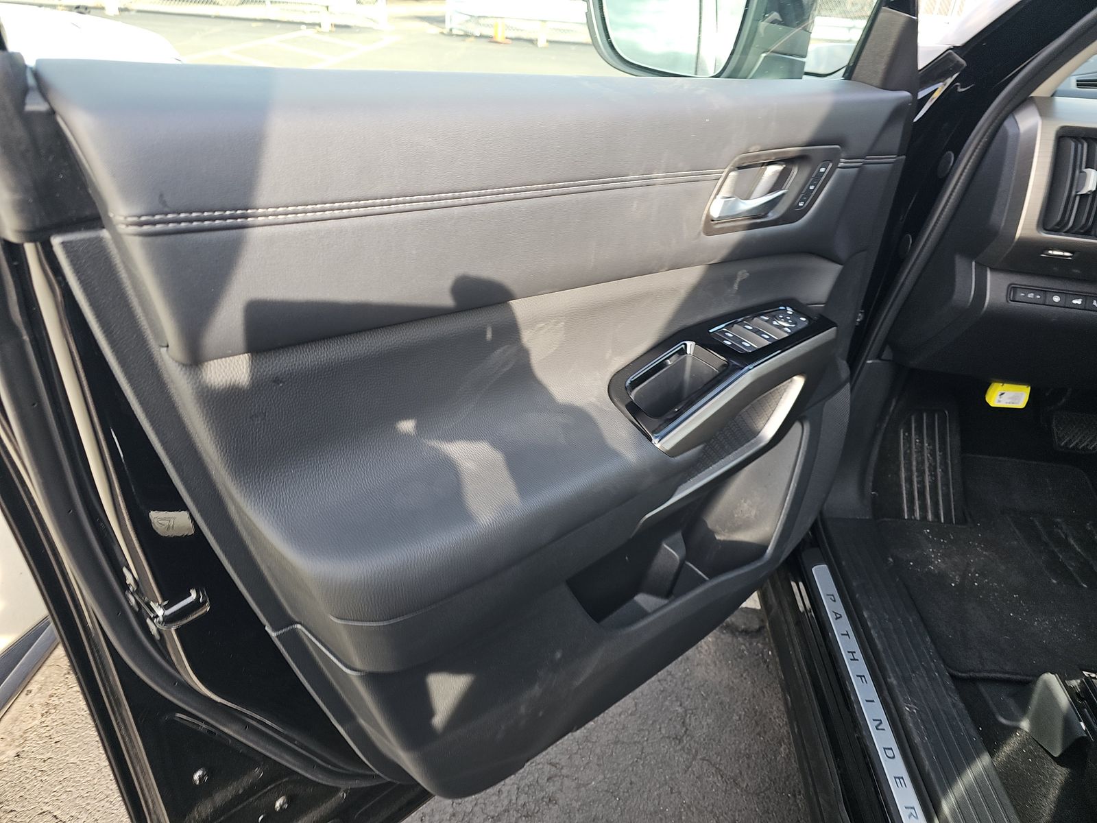 2024 Nissan Pathfinder Platinum AWD