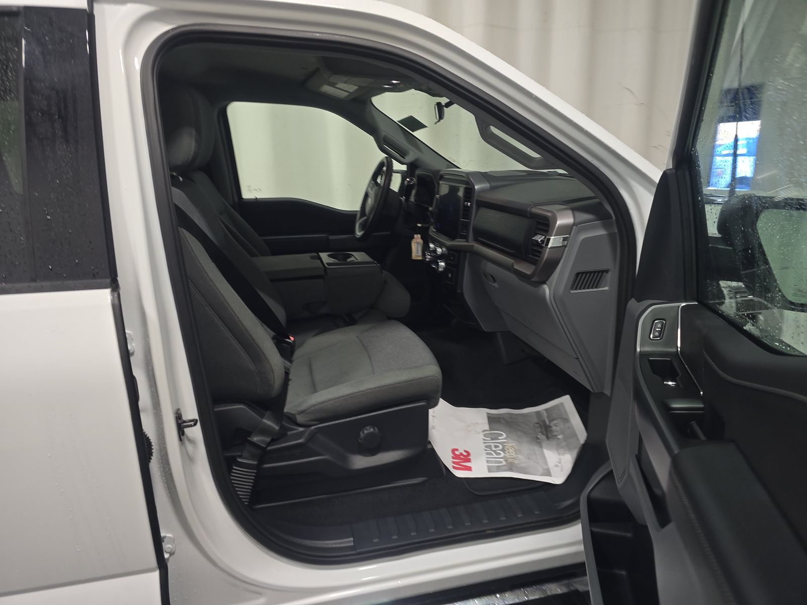 2025 Ford F-150 XLT AWD