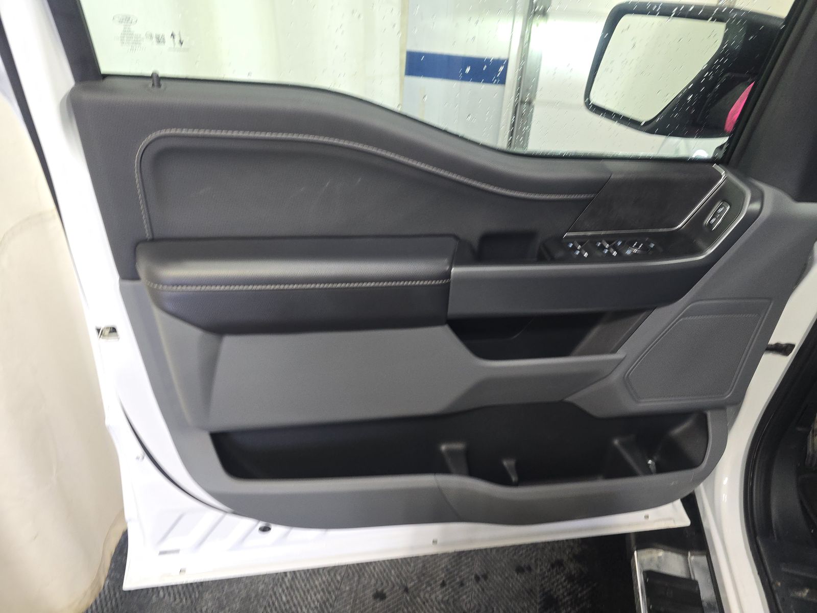 2025 Ford F-150 XLT AWD