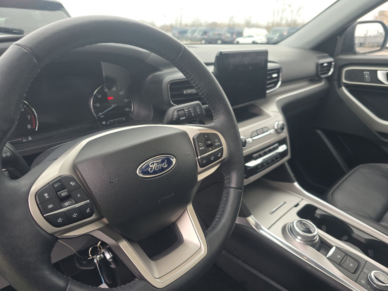 2023 Ford Explorer XLT AWD