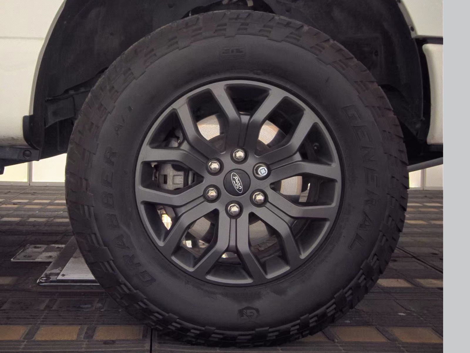 2023 Ford F-150 Tremor AWD