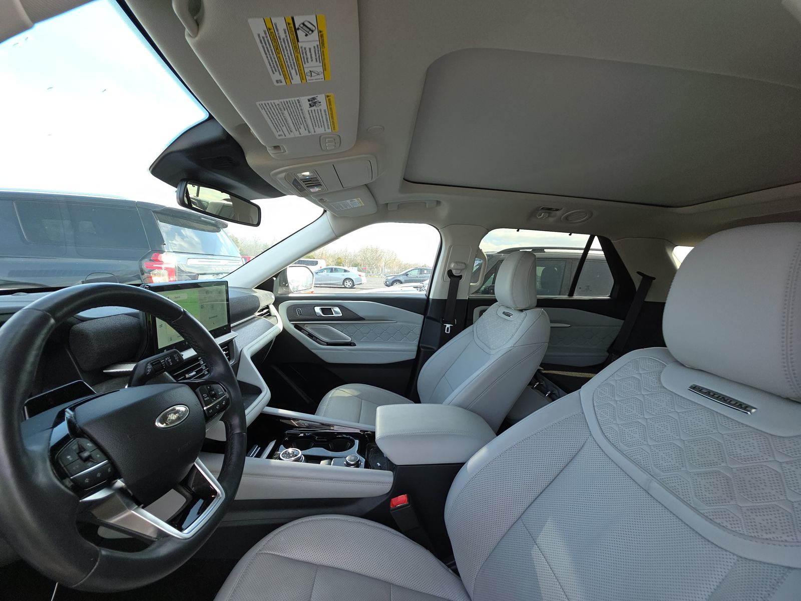 2025 Ford Explorer Platinum RWD