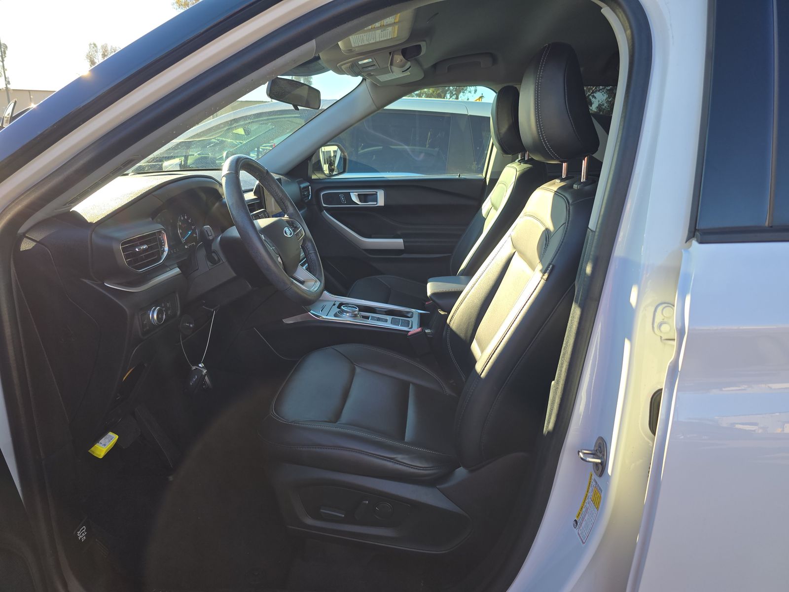 2022 Ford Explorer XLT RWD