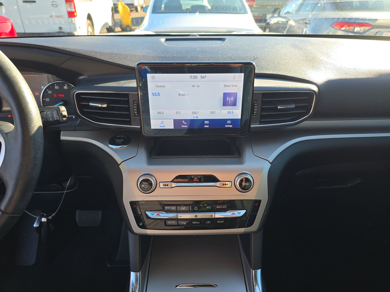 2022 Ford Explorer XLT RWD