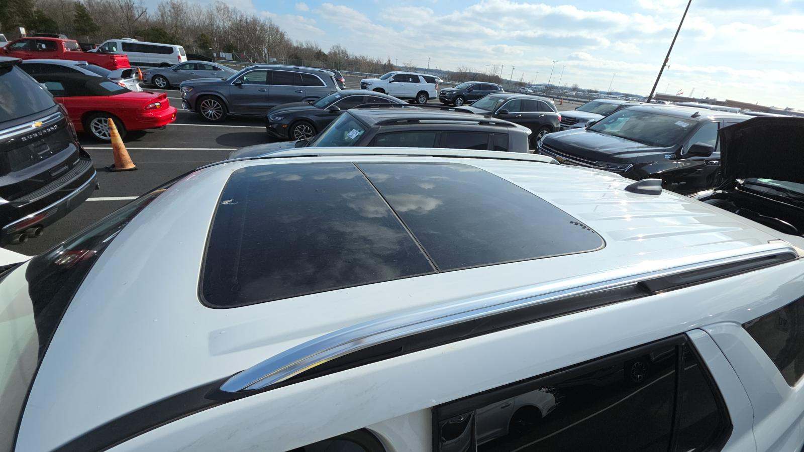 2025 Ford Explorer Platinum RWD