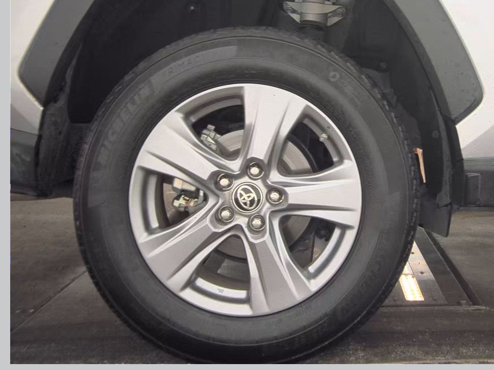 2024 Toyota RAV4 Hybrid LE AWD