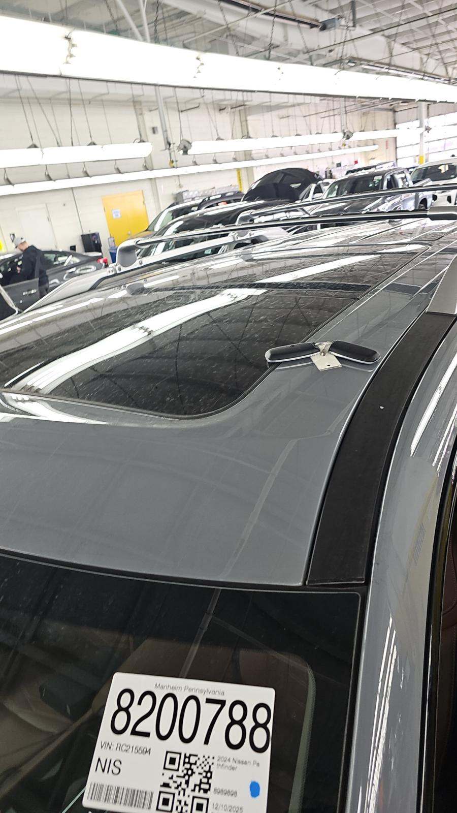 2024 Nissan Pathfinder Platinum AWD