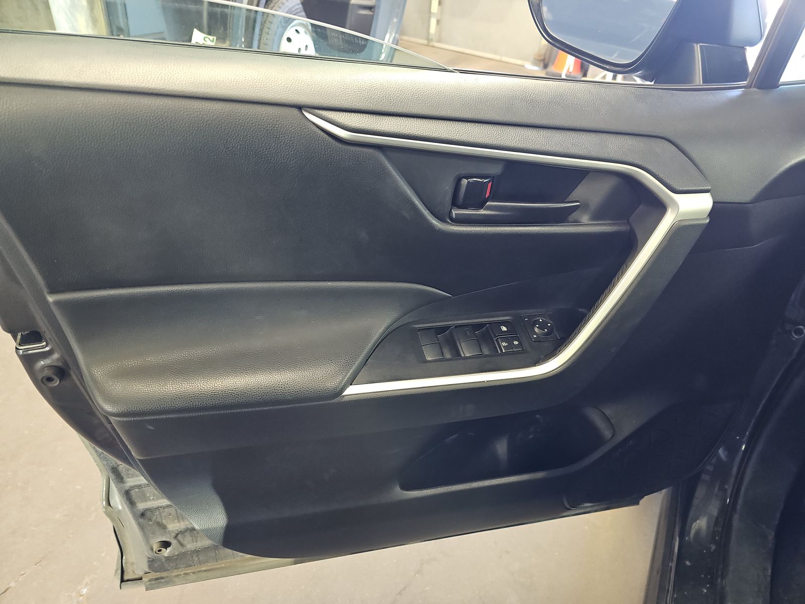 2024 Toyota RAV4 Hybrid LE AWD