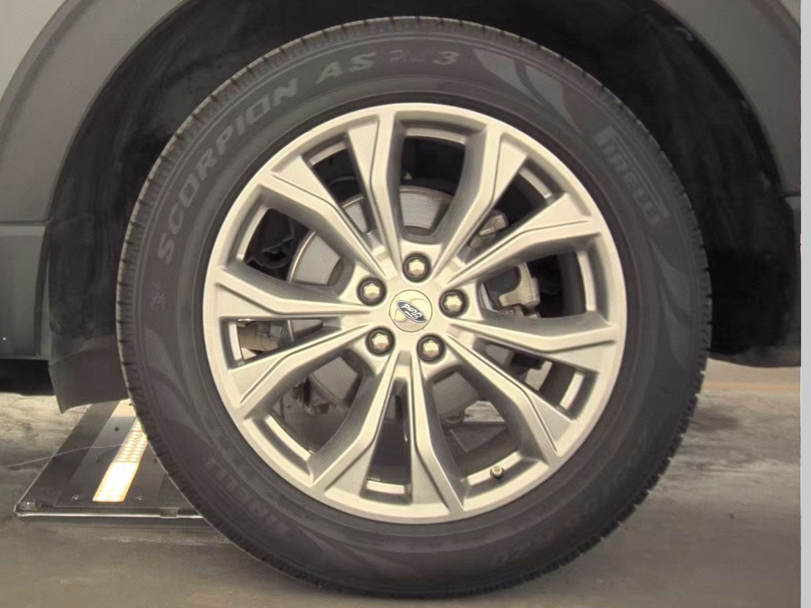 2020 Ford Explorer XLT AWD