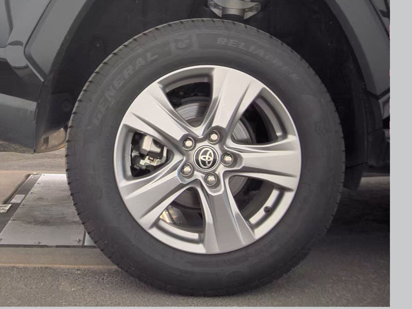 2024 Toyota RAV4 Hybrid XLE AWD