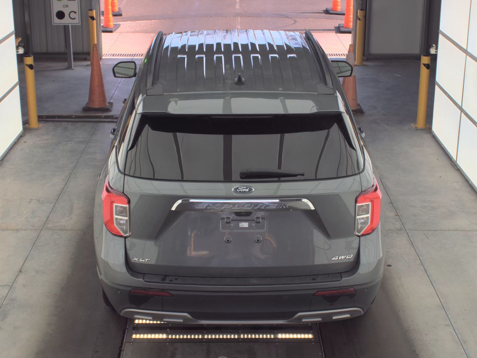 2023 Ford Explorer XLT AWD