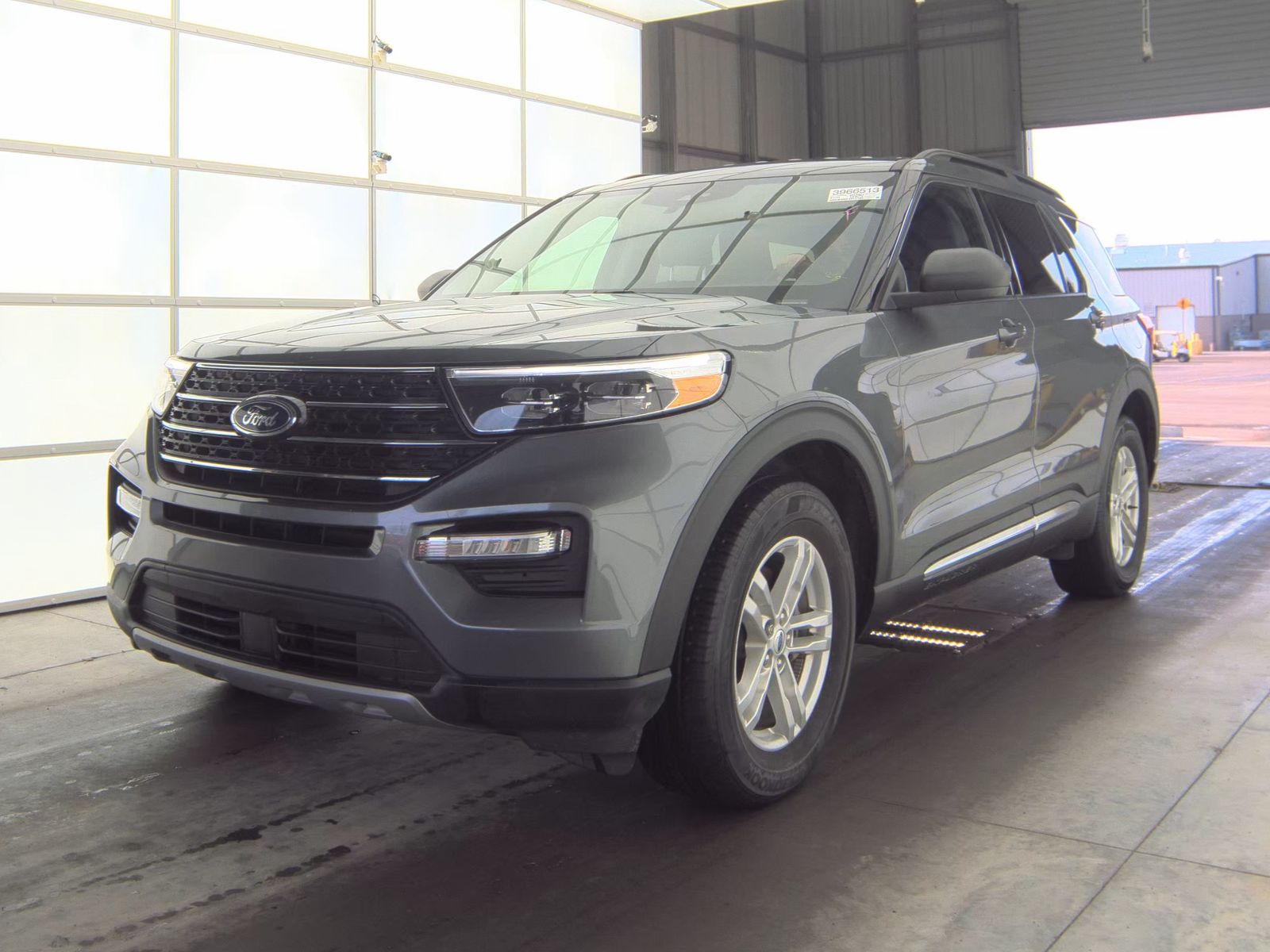 2023 Ford Explorer XLT AWD