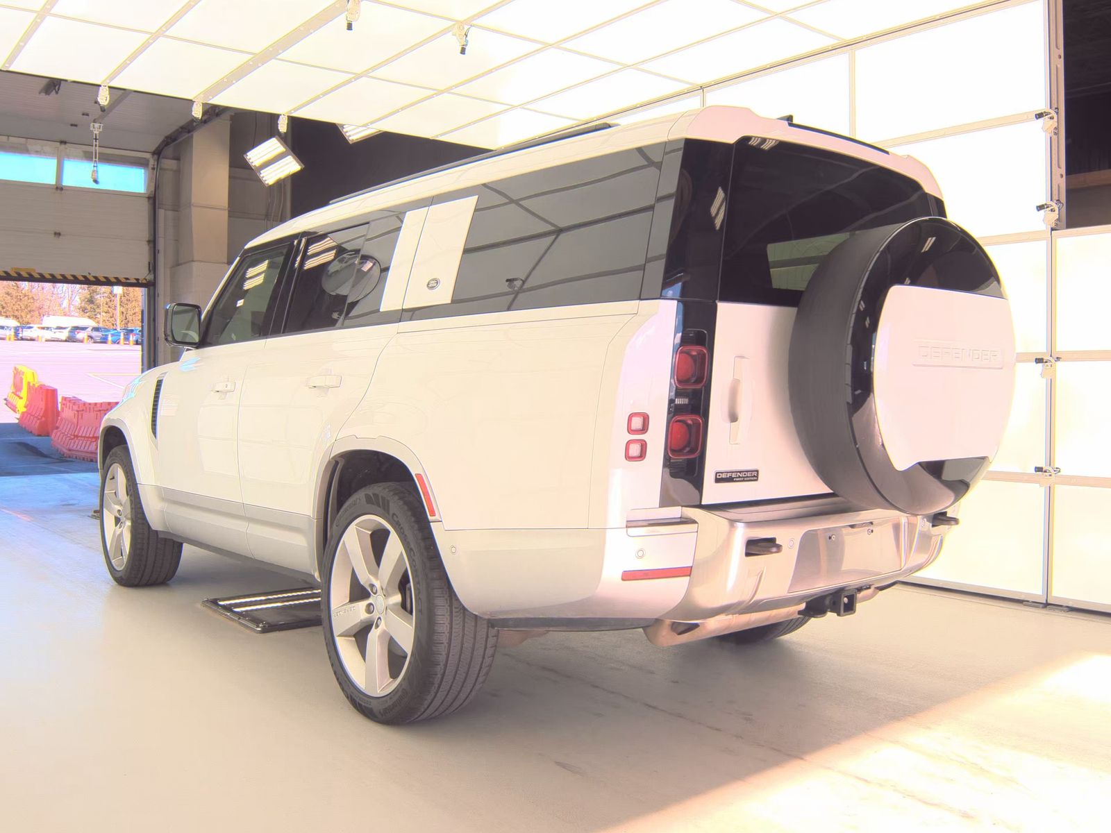 2023 Land Rover Defender 130 First Edition AWD