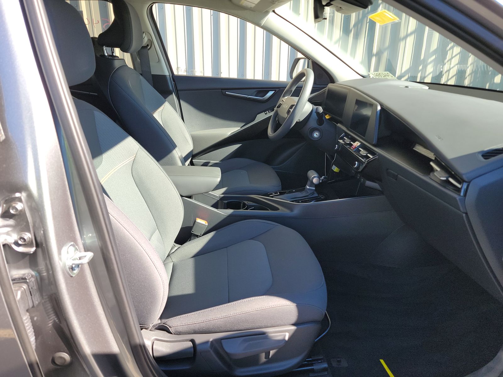 2025 Kia Niro LX FWD