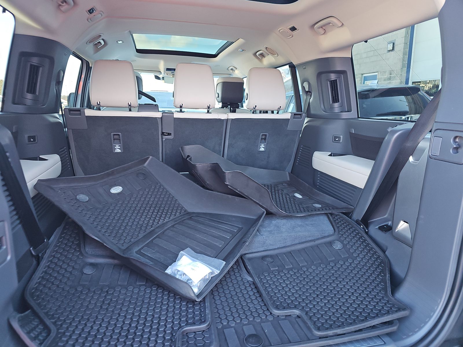 2023 Land Rover Defender 130 First Edition AWD