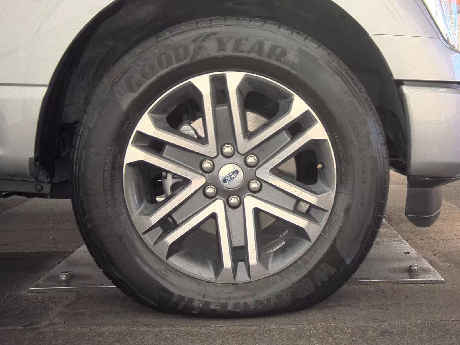 2022 Ford F-150 XL RWD