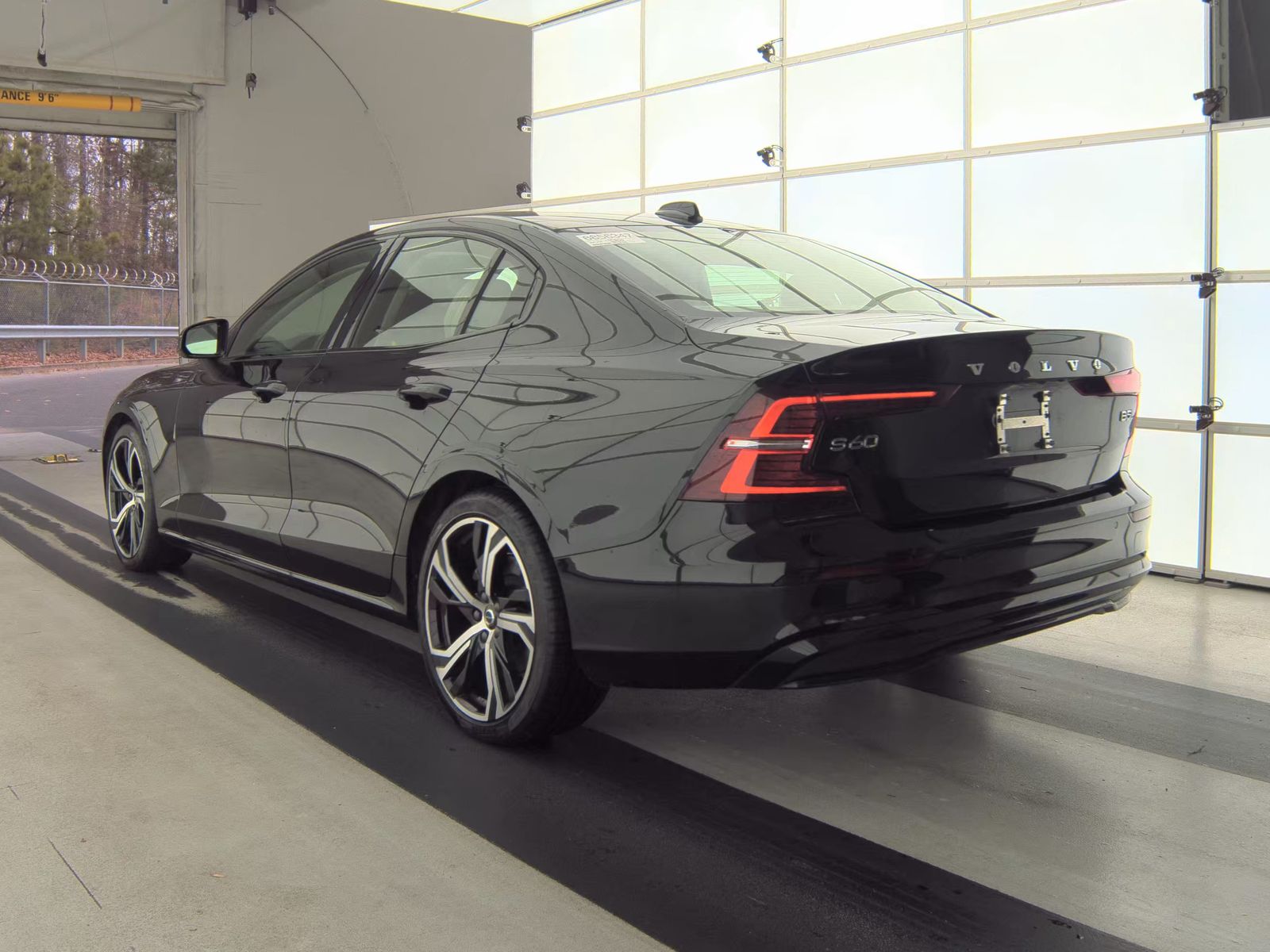 2024 Volvo S60 B5 Core AWD