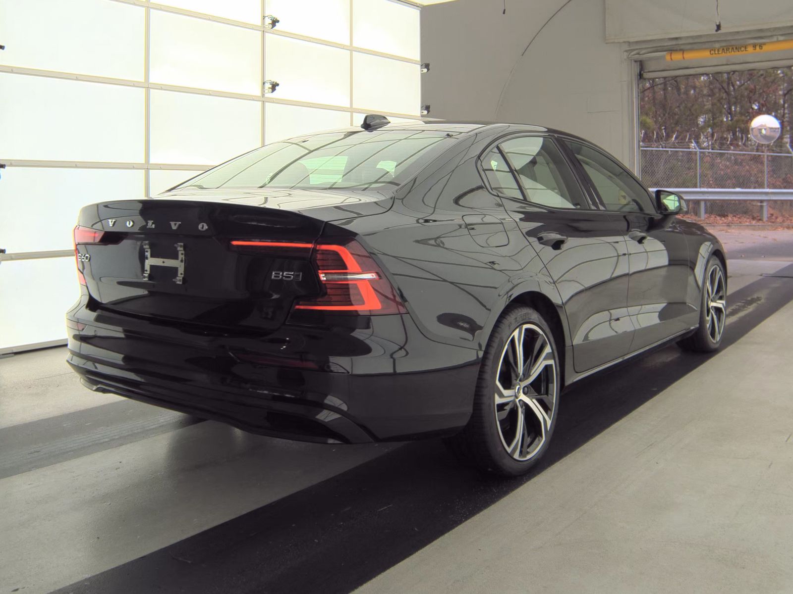 2024 Volvo S60 B5 Core AWD