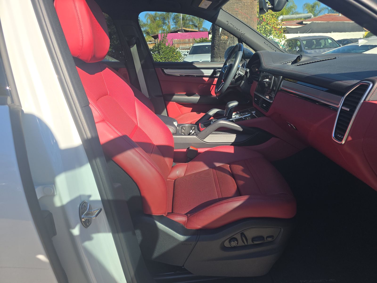 2022 Porsche Cayenne Platinum Edition AWD