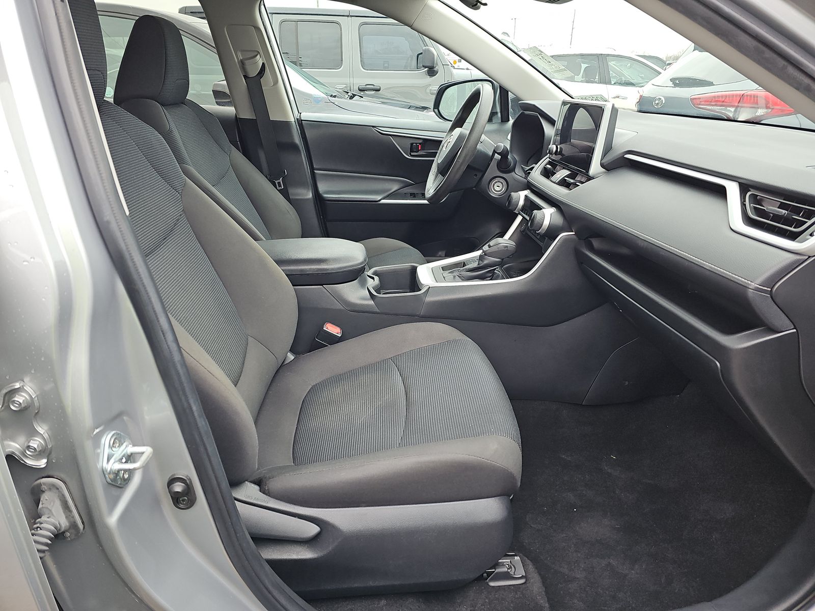 2023 Toyota RAV4 LE FWD