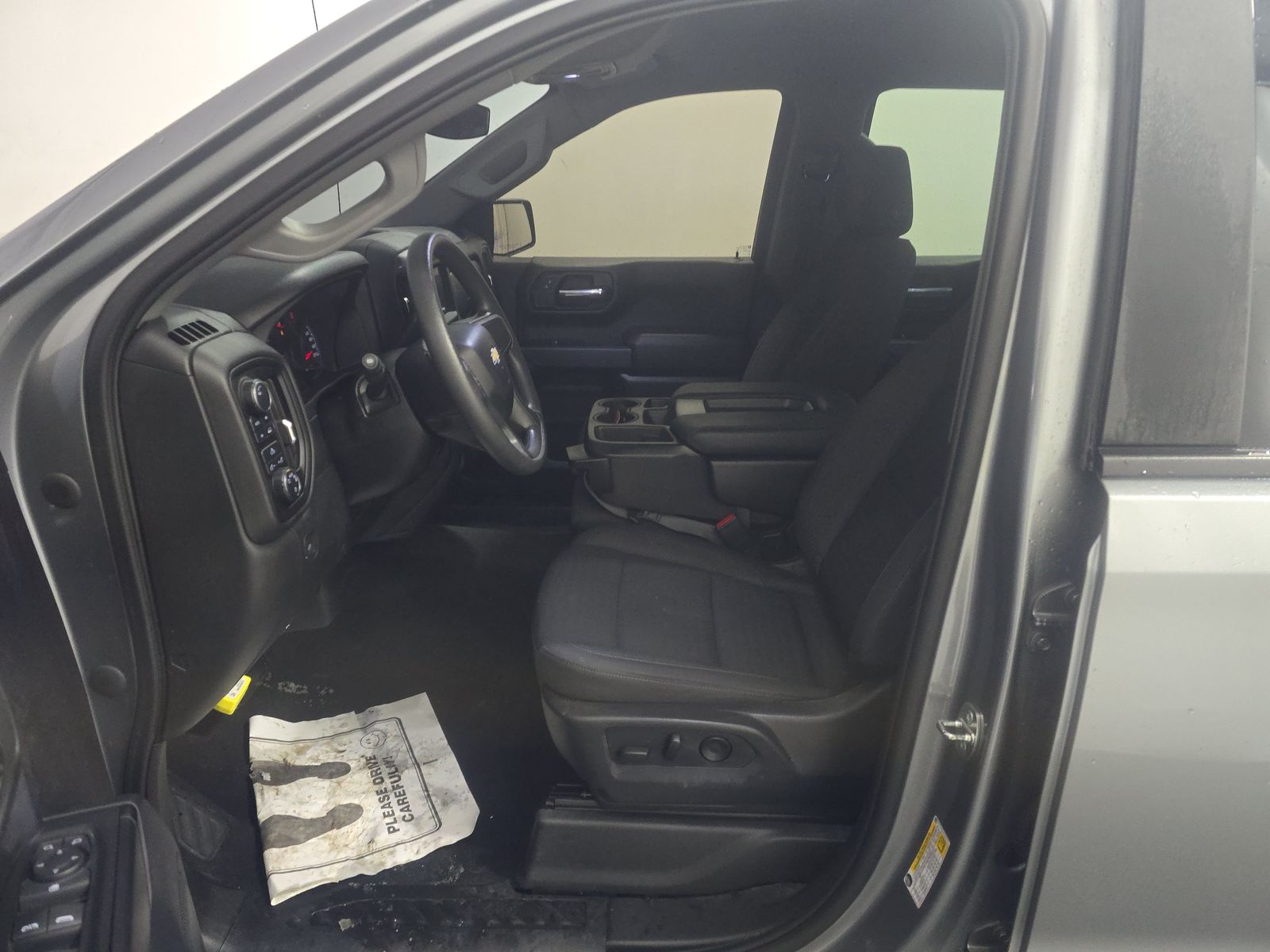 2023 Chevrolet Silverado 1500 Custom AWD