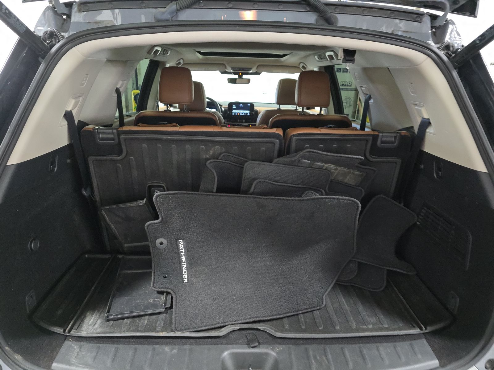 2024 Nissan Pathfinder Platinum AWD