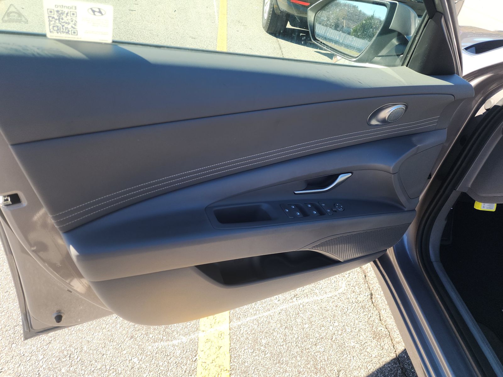 2024 Hyundai Elantra SEL FWD