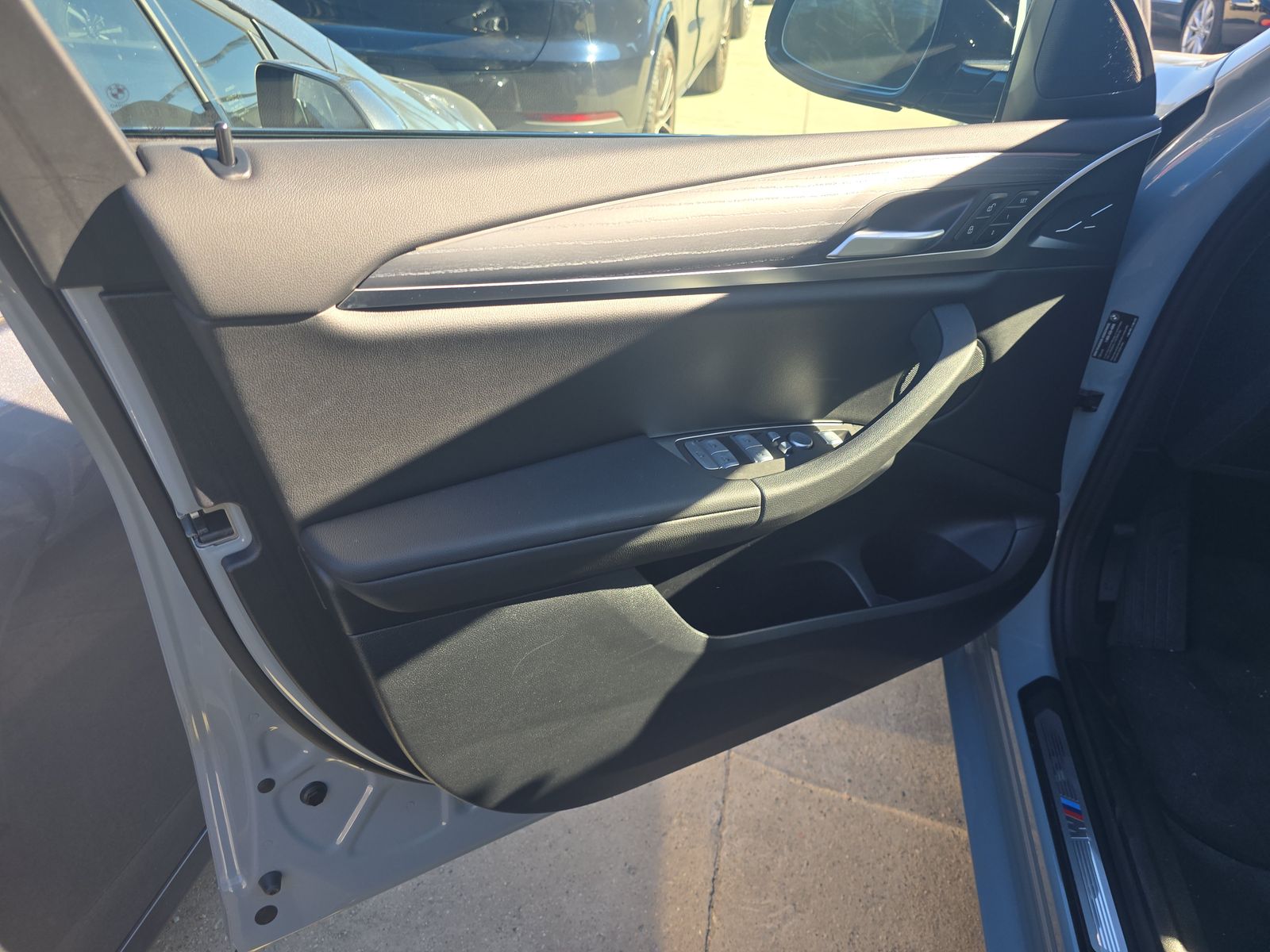 2025 BMW X4 xDrive30i AWD