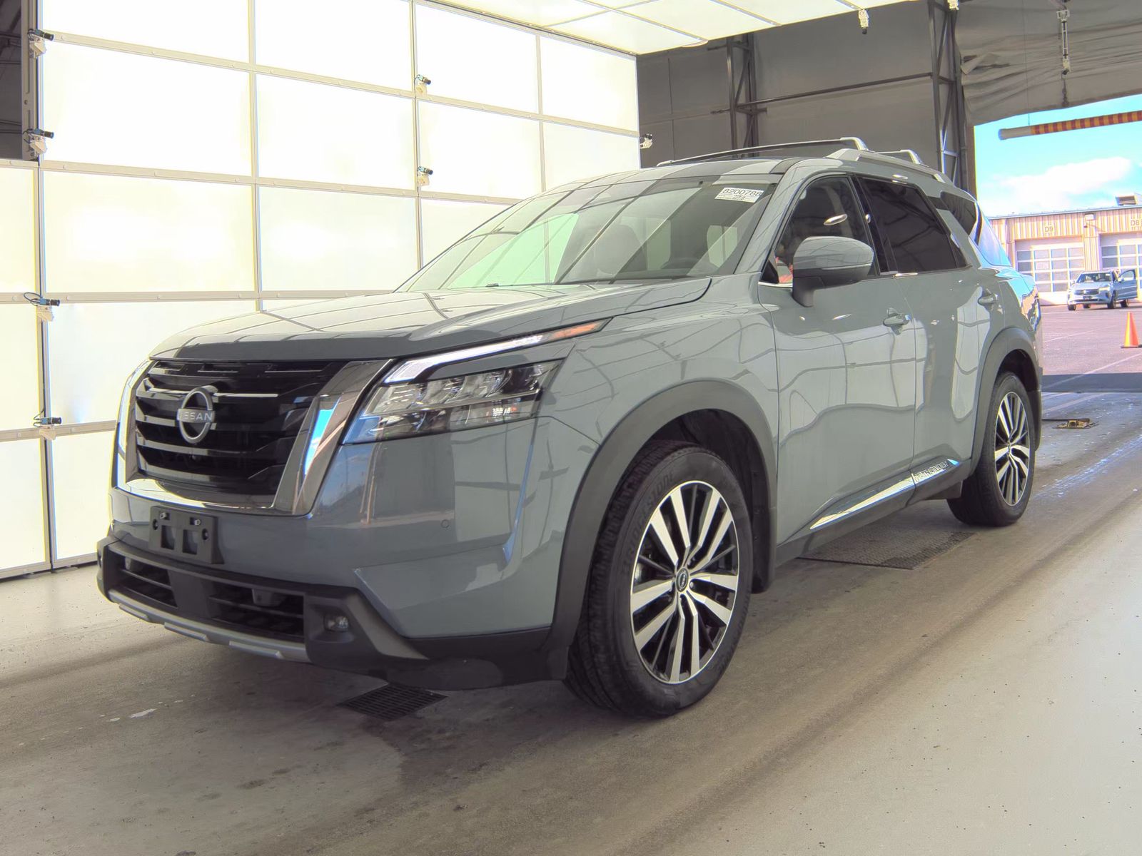 2024 Nissan Pathfinder Platinum AWD
