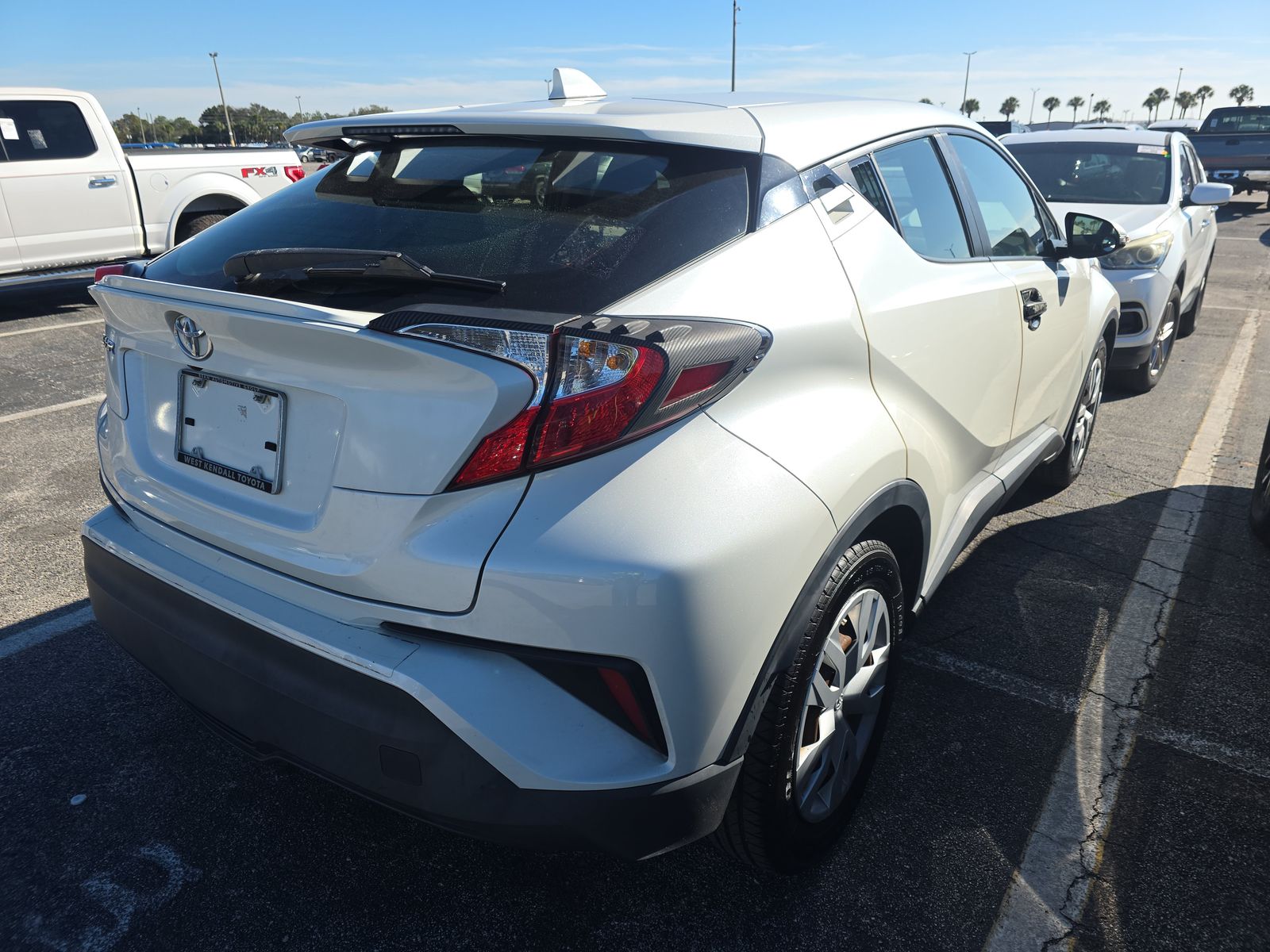 2020 Toyota C-HR LE FWD