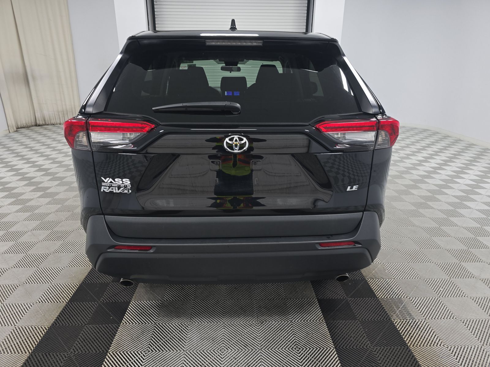 2024 Toyota RAV4 LE FWD