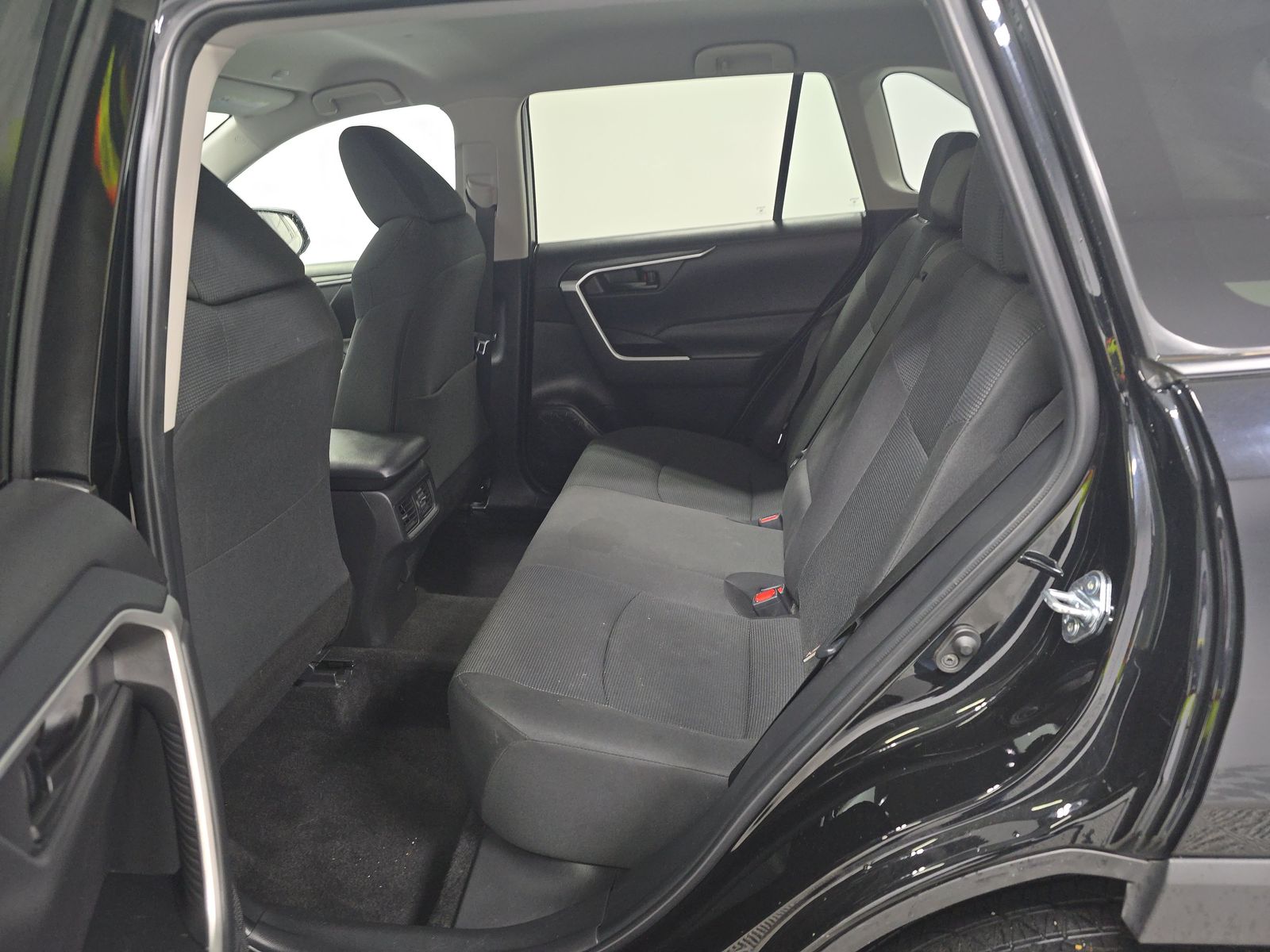 2024 Toyota RAV4 LE FWD