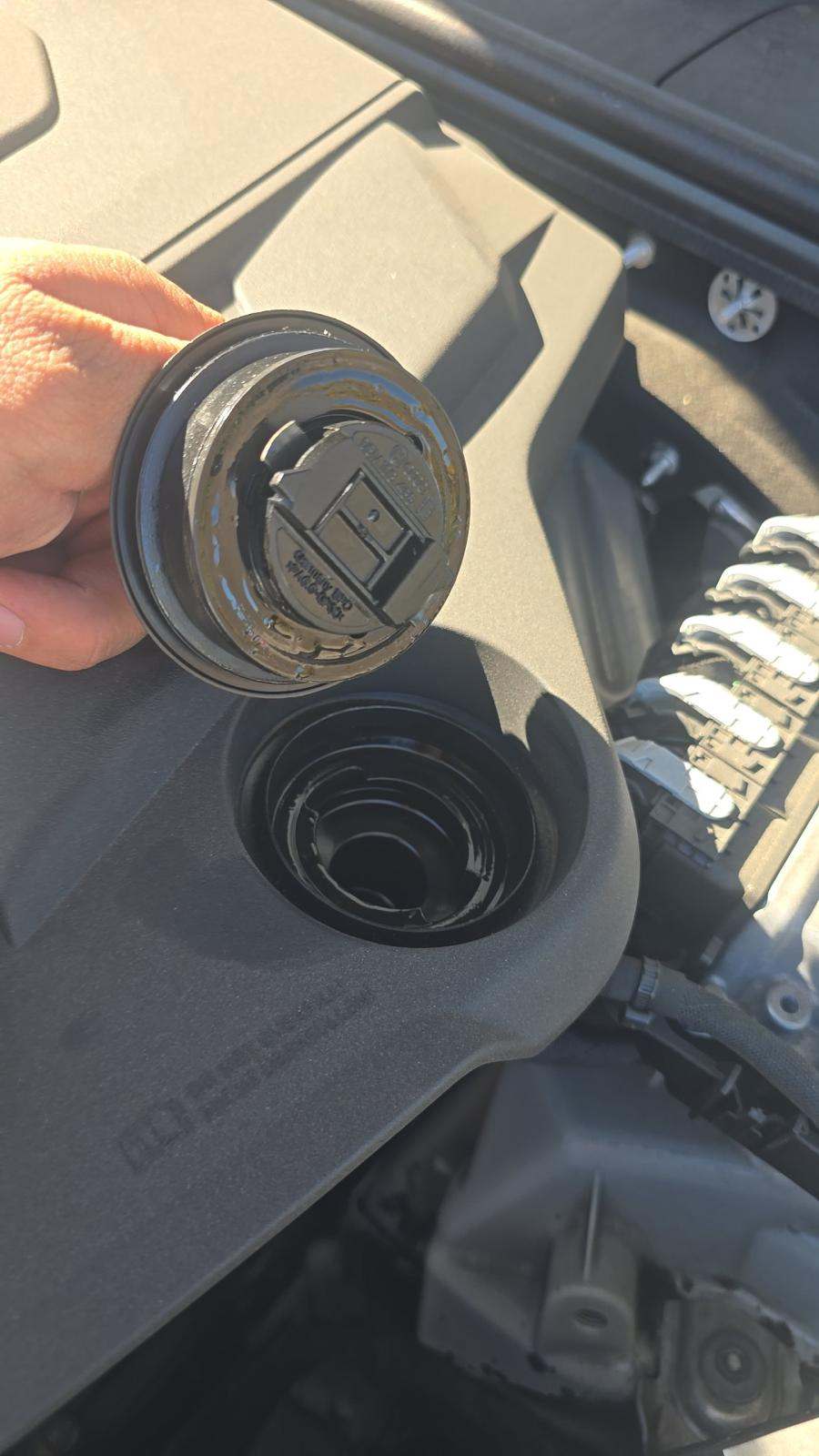 2022 Porsche Cayenne Platinum Edition AWD