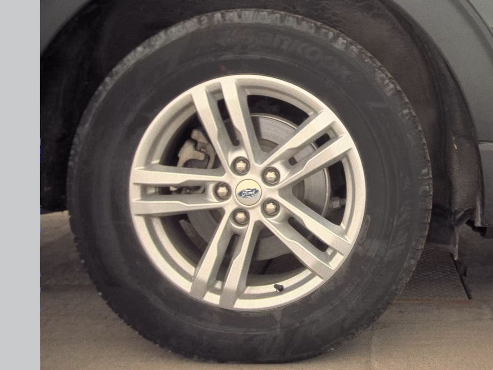 2023 Ford Explorer XLT AWD